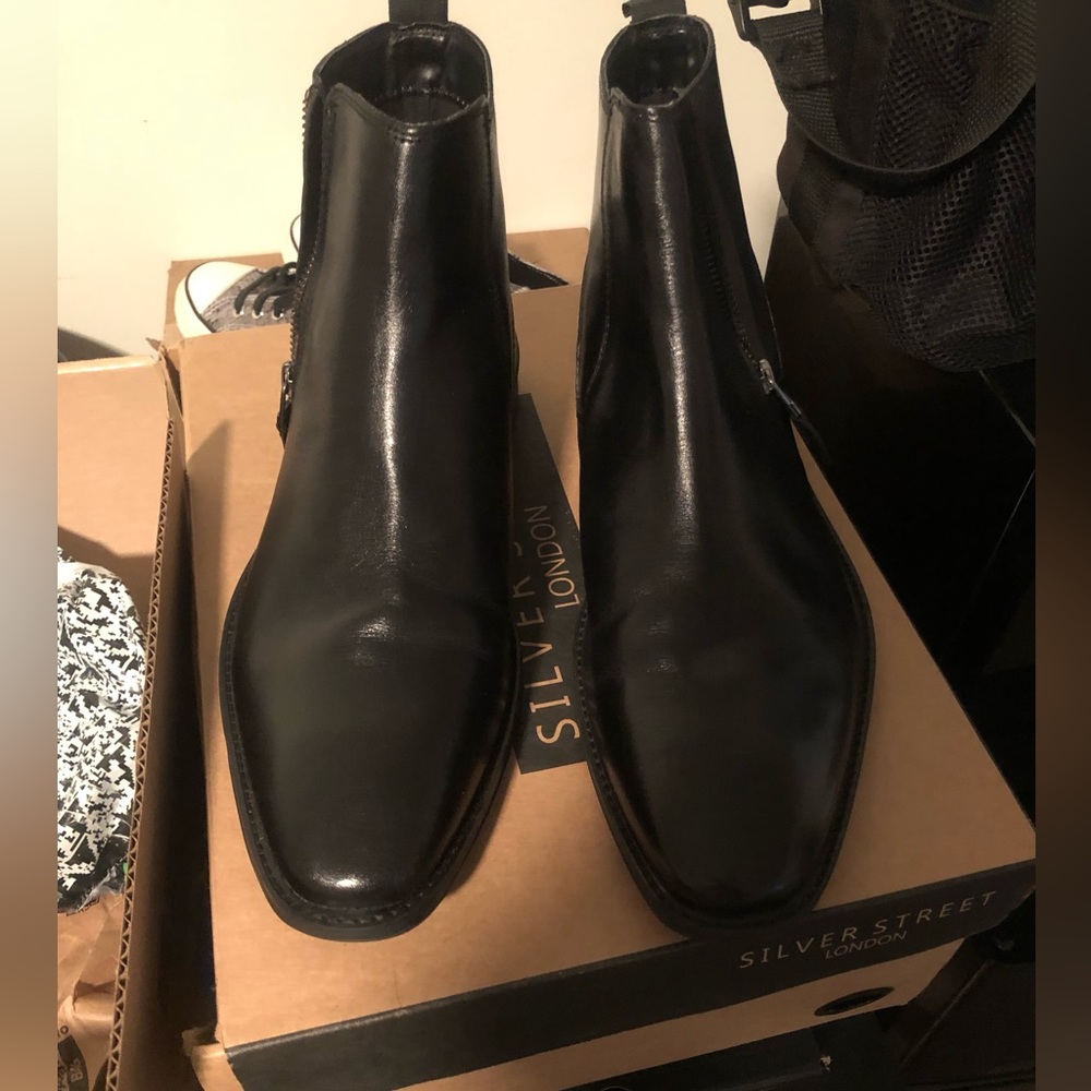 Leather Side Zip Ankle Boots